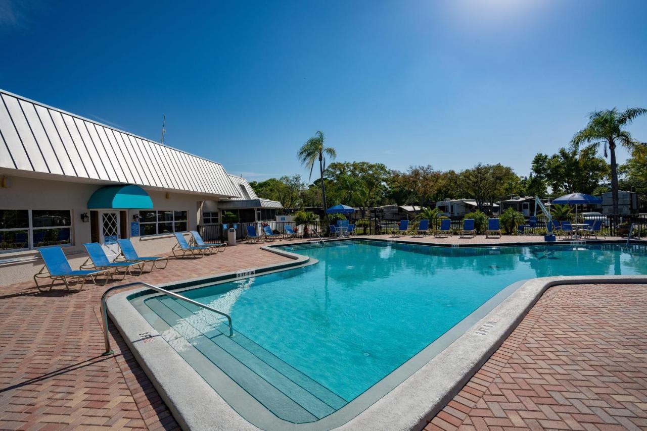 Dunedin RV Resort&Blue Moon Inn Exterior foto